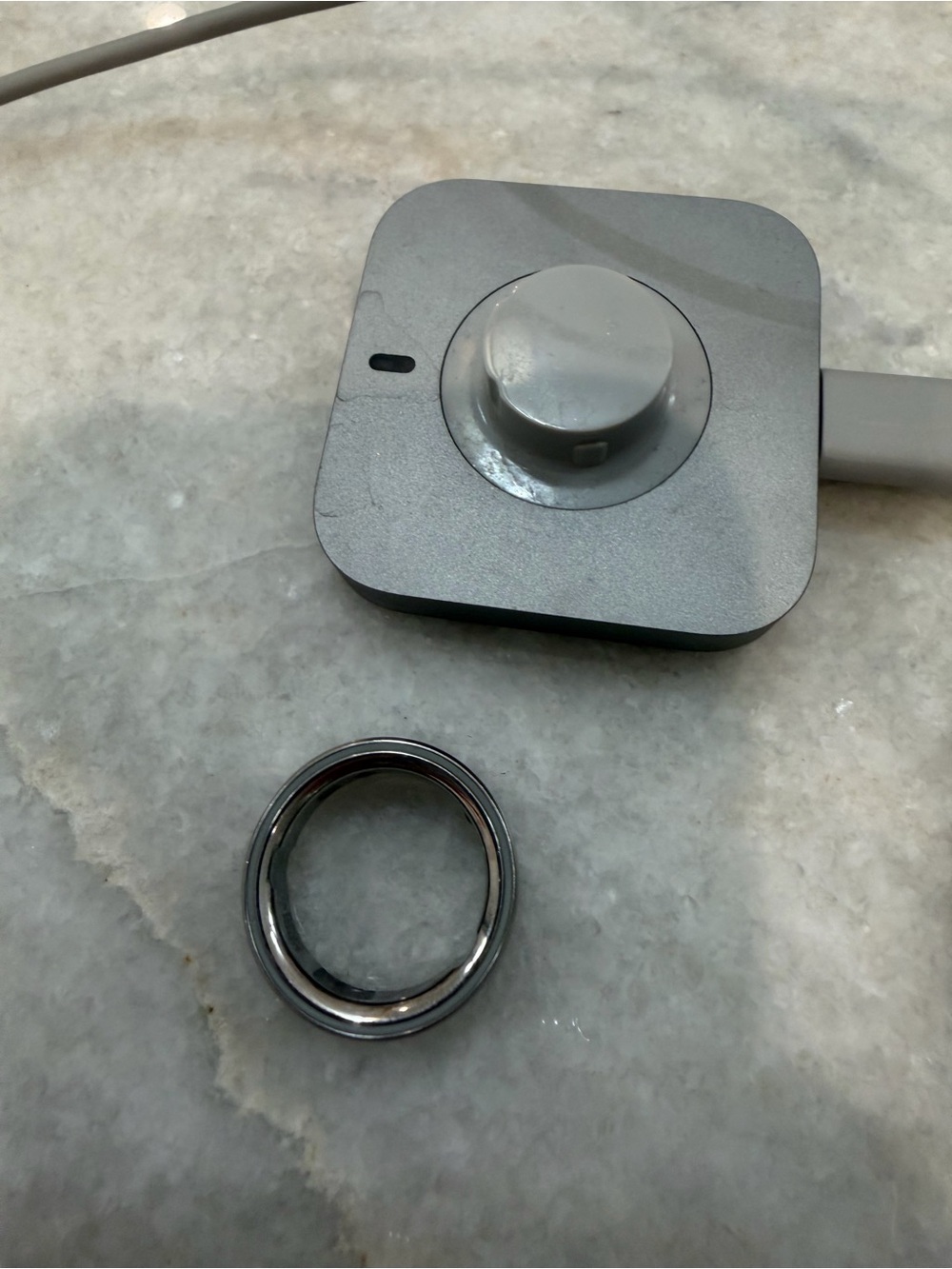 Oura Brushed Silver Ring size 9 with Magnetic Charger